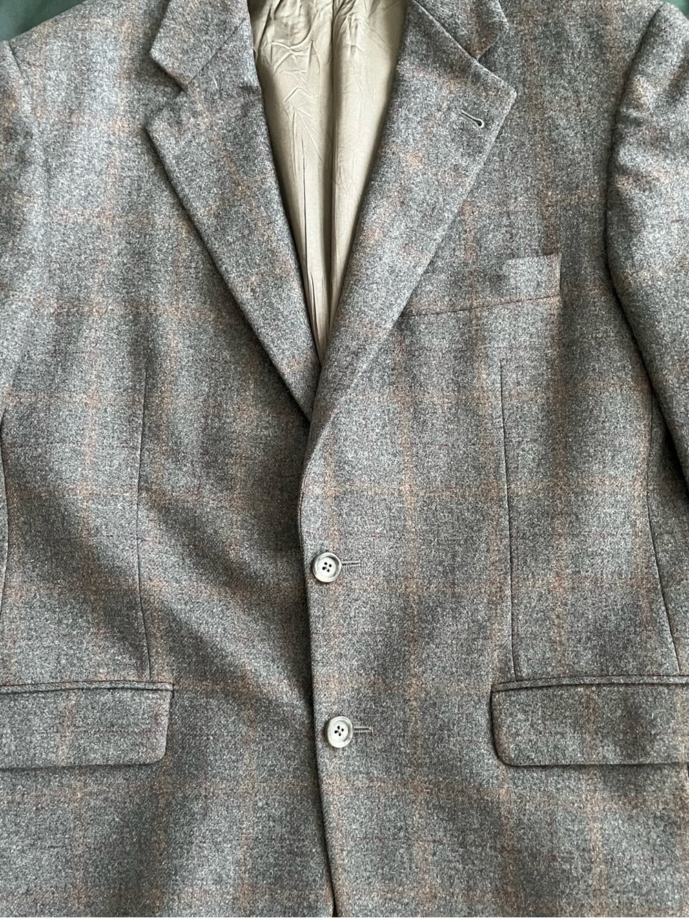 BURBERRY Men's Wool/Cashmere Grey Two Button Blazer 39 R with FLAW - Picture 3 of 15